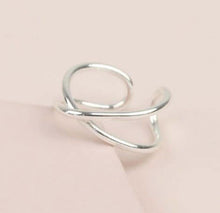 Load image into Gallery viewer, Silver Ear Cuff - Silvary 
