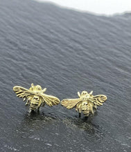 Load image into Gallery viewer, Bumble Bee stud Earrings 
