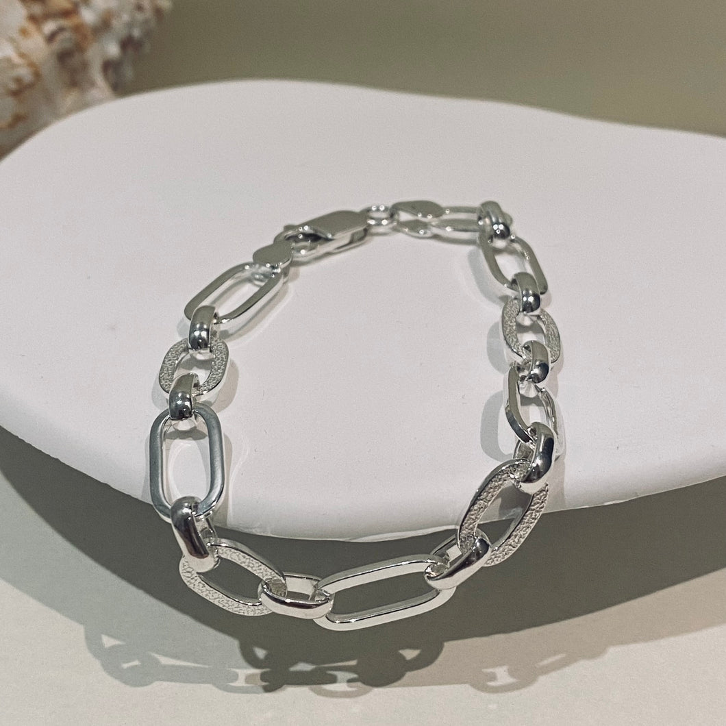 Textured Silver Link Bracelet