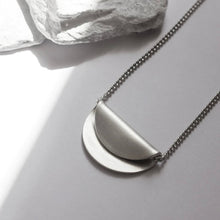 Load image into Gallery viewer, Women’s silver circle pendant necklace 
